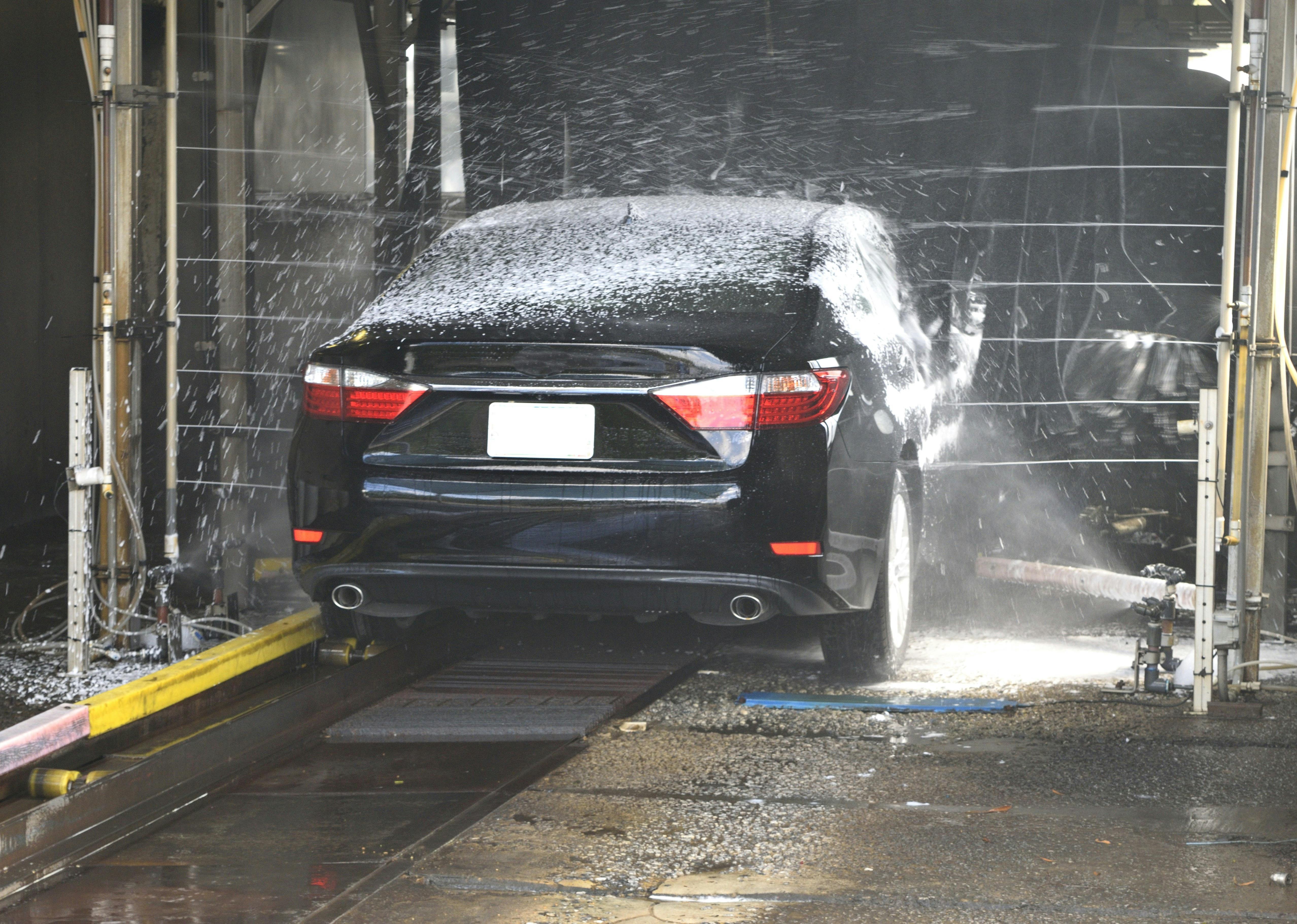 How Car Washes Can Use License Plate Data API